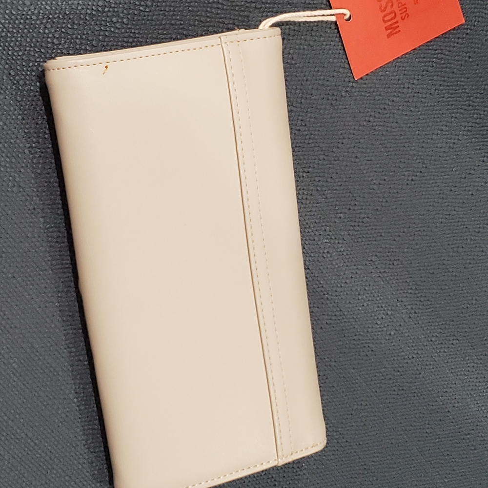 Wallet - Picture 2 of 3
